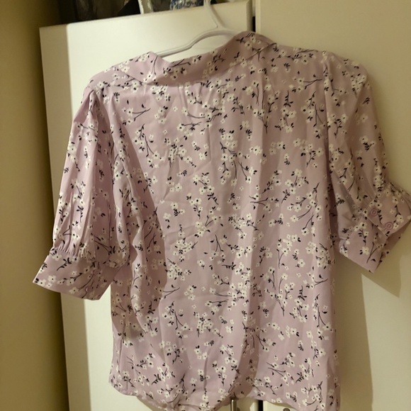 Suzy Shier Floral Purple Blouse - Picture 5 of 6